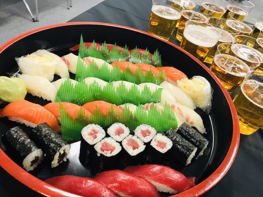 レモンケータリング 紅白寿司盛り