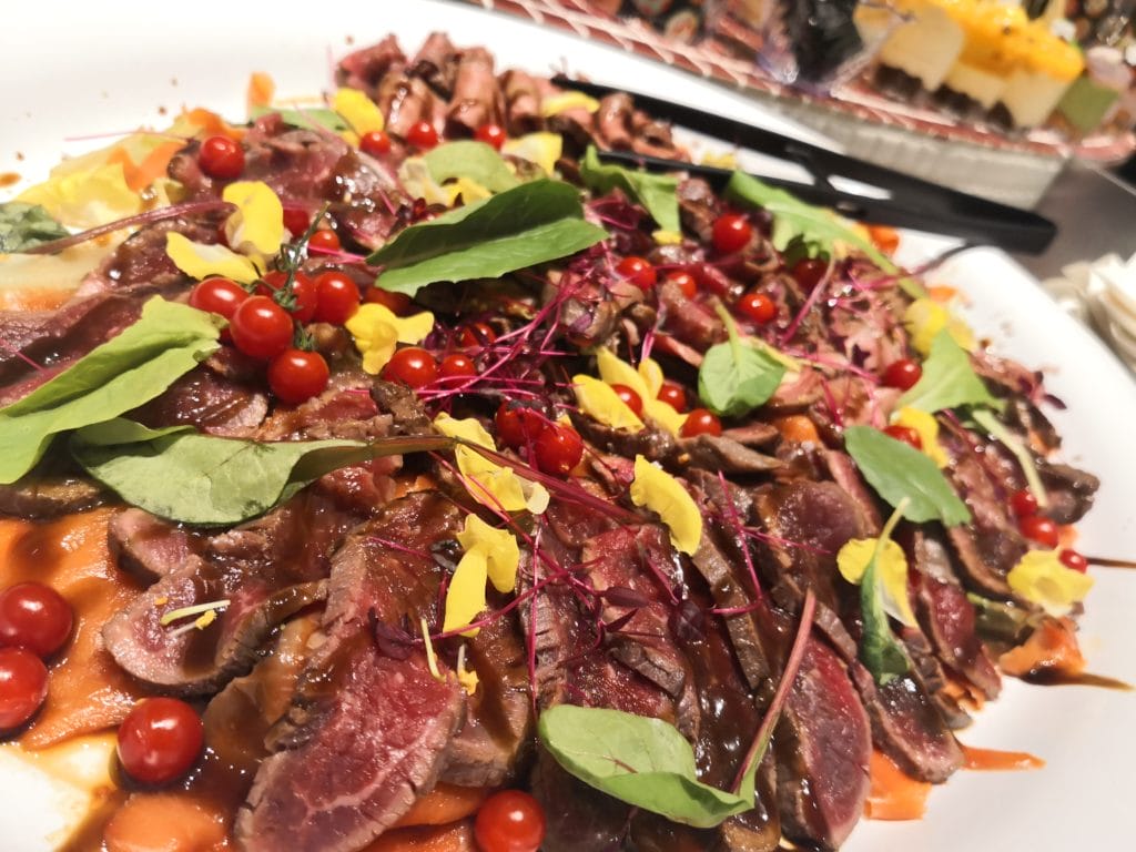 和牛のカルパッチョ