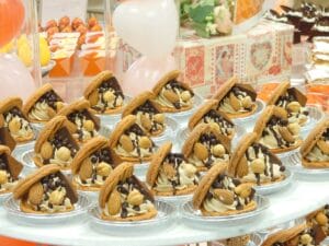 名古屋のスイーツケータリングで提供されるチョコマカロン